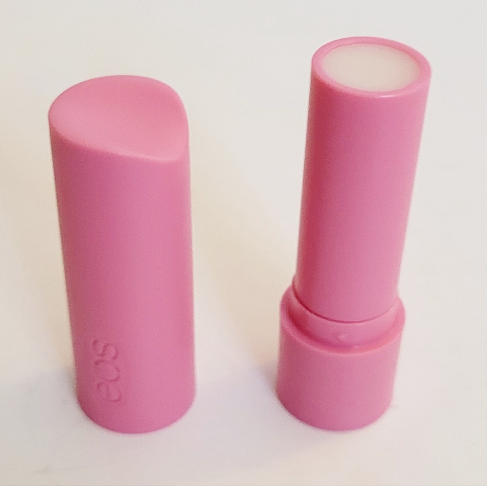 NEW EOS Strawberry Sorbet Lip Balm